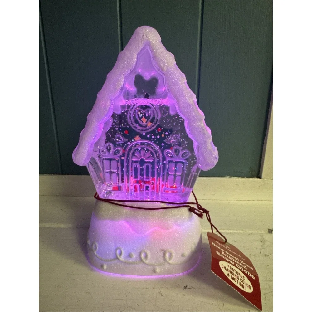 2010 Hallmark Snow Globe Magic Lighted Color Changing Gingerbread House w/‎ Tree